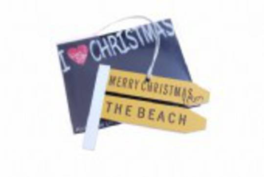Hanging I Love Christmas, Give me a Sign, The Beach