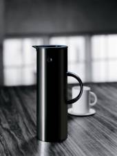 Stelton Vacuum Jug, Black