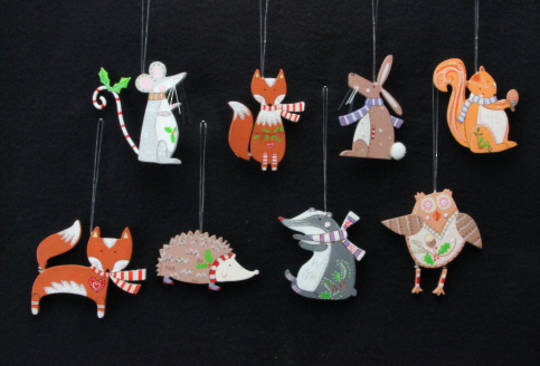 Wood Hanging Magical Animal 7cm