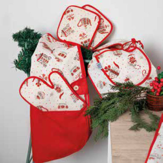 Christmas Tea Story Design Oven Glove Set